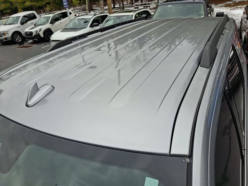 Used 2021 Ford Expedition XLT image 12