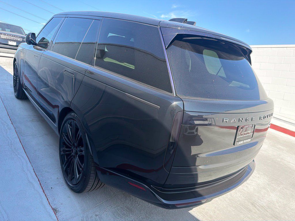 Used 2023 Land Rover Range Rover Long Wheelbase Autobiography AWD/4WD image 5