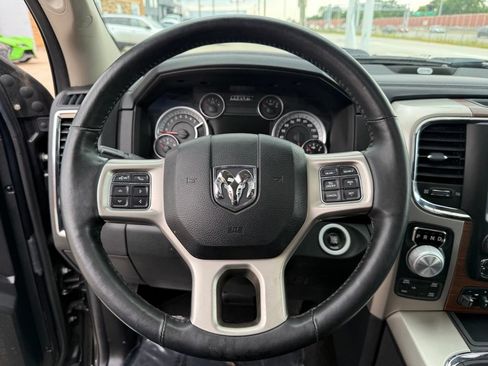 Used 2015 RAM 1500 Laramie w/ Convenience Group AWD/4WD image 30