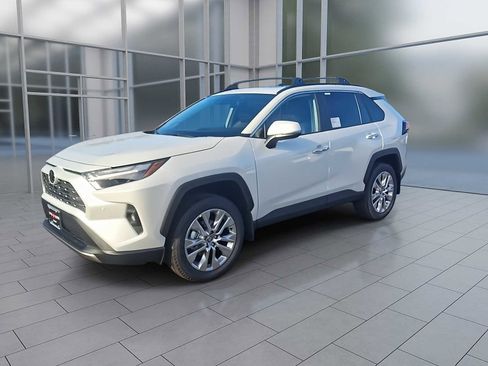 New 2025 Toyota RAV4 Limited image 3