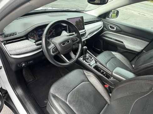 Used 2022 Jeep Compass Latitude AWD/4WD image 18