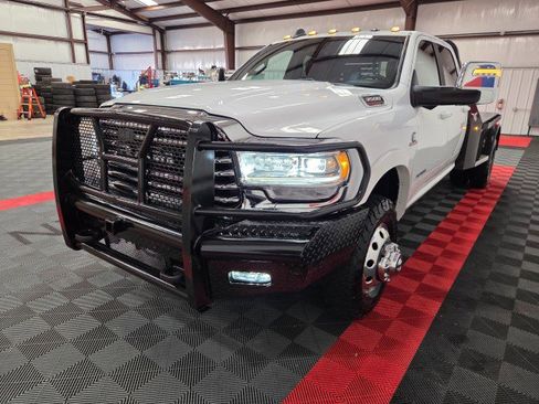 Used 2024 RAM 3500 Limited w/ Safety Group image 22