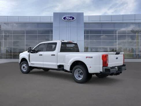 New 2026 Ford F350 XL w/ FX4 Off-Road Package AWD/4WD image 4