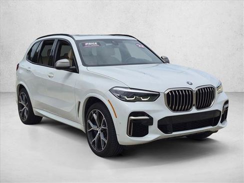 Used 2022 BMW X5 M50i w/ Premium Package AWD/4WD image 3