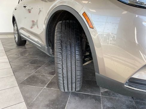 Used 2021 Lincoln Corsair AWD w/ Premium Package image 17