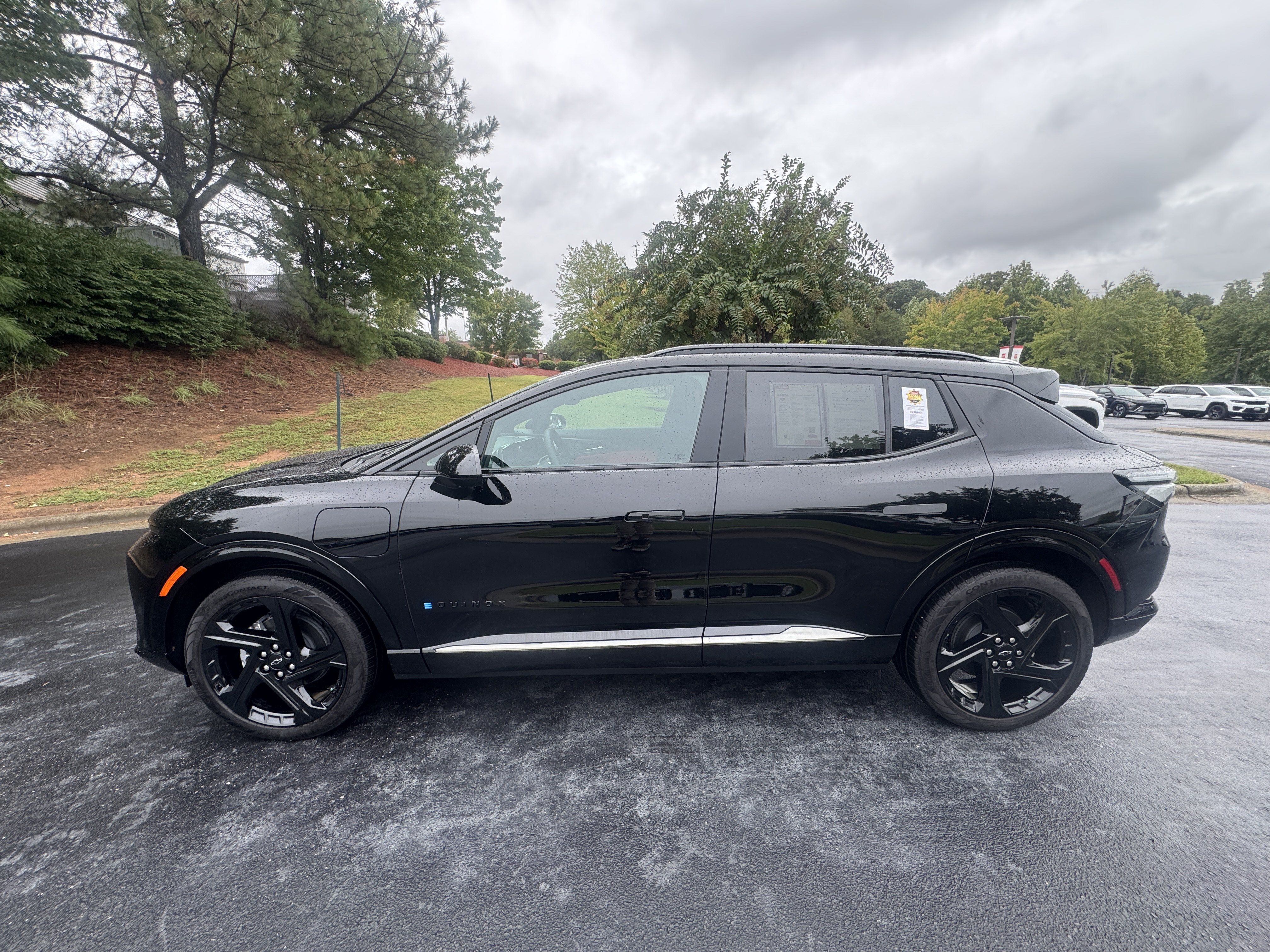 Used 2026 Chevrolet Equinox EV RS w/ Convenience Package II AWD/4WD image 8
