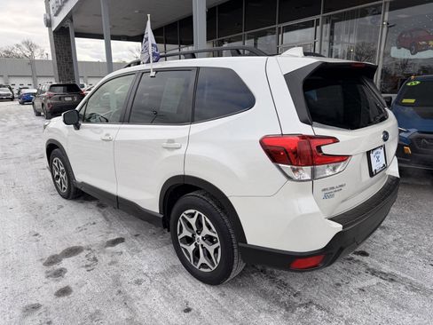 Certified 2023 Subaru Forester Premium image 3