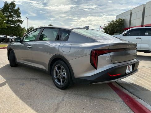 Used 2025 Kia K4 FWD image 8