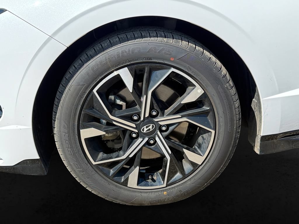 Used 2025 Hyundai Sonata SEL FWD image 12