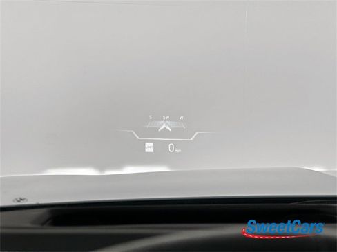 Used 2025 BMW 740i xDrive image 30