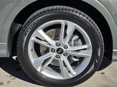 Used 2023 Audi Q3 2.0T Premium Plus w/ Premium Plus Package image 14