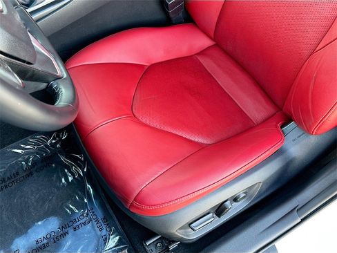 Used 2019 Toyota Camry XSE image 16