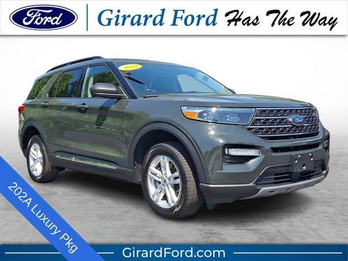 Certified 2022 Ford Explorer XLT w/ Equipment Group 202A AWD/4WD image 1