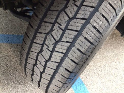 Used 2024 GMC Sierra 1500 SLT image 23