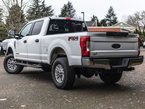 Used 2019 Ford F350 XLT w/ XLT Value Package image 5
