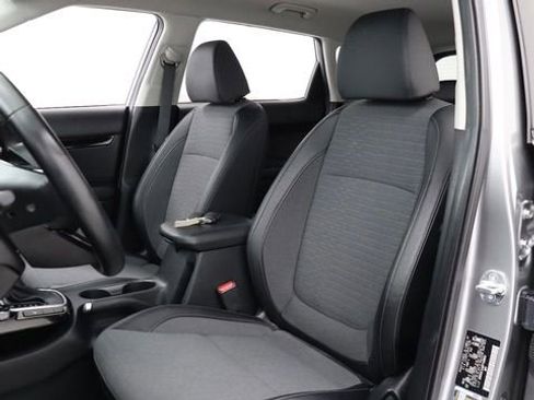 Used 2023 Kia Seltos S AWD/4WD image 10