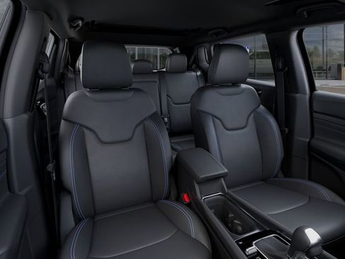 New 2026 Jeep Compass Limited w/ Sun, Sound & Navigation Group AWD/4WD image 16