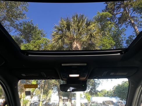 Used 2019 Lexus UX 200 F Sport w/ F Sport Premium Package image 36