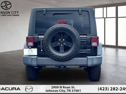 Used 2017 Jeep Wrangler Unlimited Sport AWD/4WD image 4