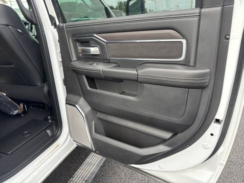 New 2026 RAM 2500 Laramie AWD/4WD image 26