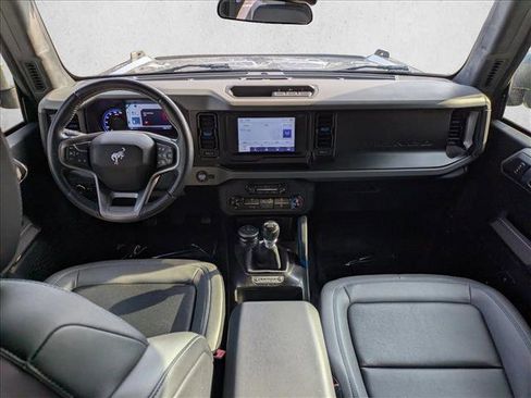 Used 2022 Ford Bronco Black Diamond image 19