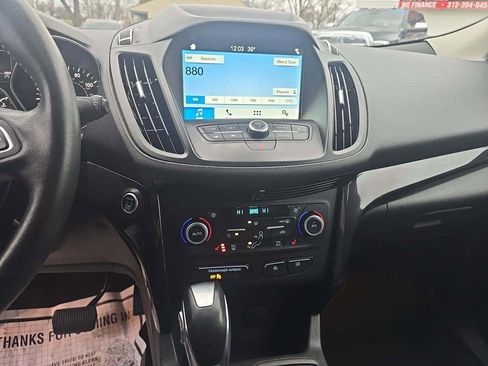 Used 2019 Ford Escape SE image 6