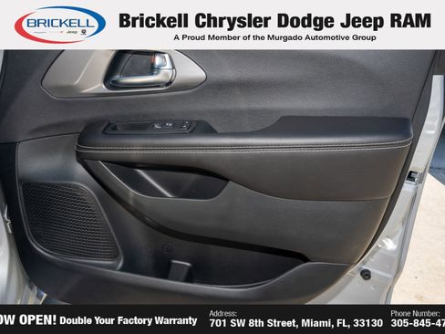 New 2026 Chrysler Pacifica Select w/ S Appearance Package image 13