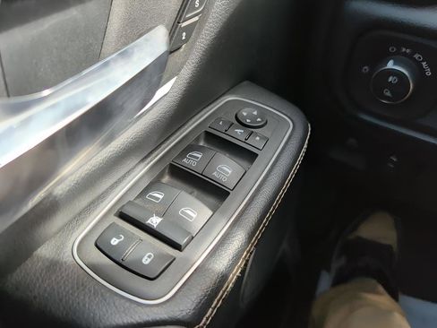 Used 2022 RAM 1500 Laramie image 13