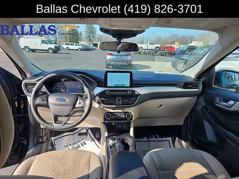 Used 2021 Ford Escape SE image 21