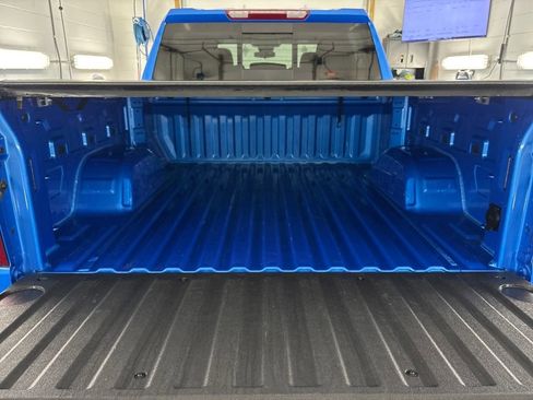 Used 2025 Chevrolet Silverado 1500 LT Trail Boss w/ Convenience Package II AWD/4WD image 18