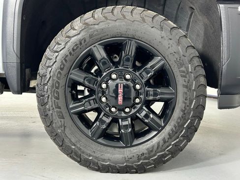 Used 2025 GMC Sierra 2500 AT4 w/ AT4 Premium Plus Package image 37