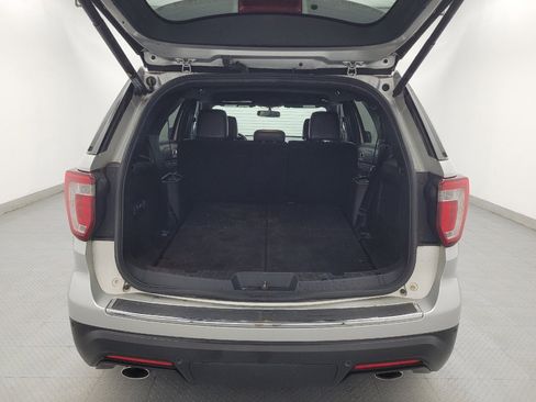 Used 2019 Ford Explorer Limited w/ Class III Trailer Tow Package FWD image 29