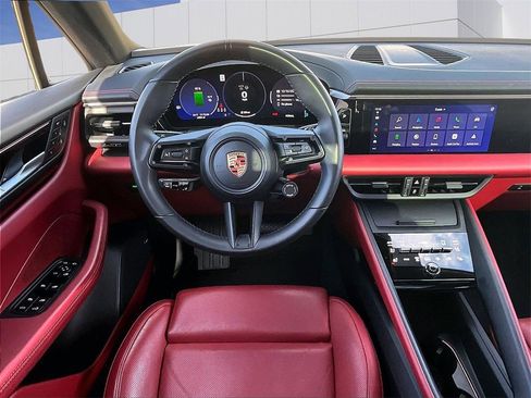 Used 2024 Porsche Macan 4 Electric image 13