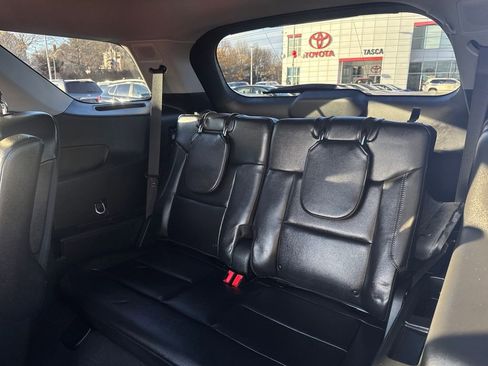 Used 2023 Ford Explorer Limited w/ Limited Technology Package image 42