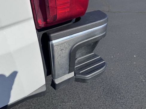 Used 2024 Ford F250 XLT image 40