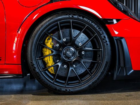 Used 2018 Porsche 911 GT2 RS RWD image 41