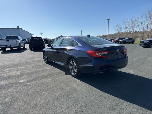 Used 2018 Honda Accord EX image 5