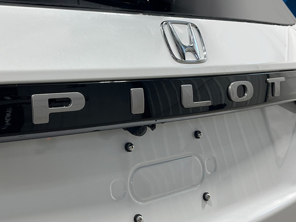 New 2026 Honda Pilot Touring image 10