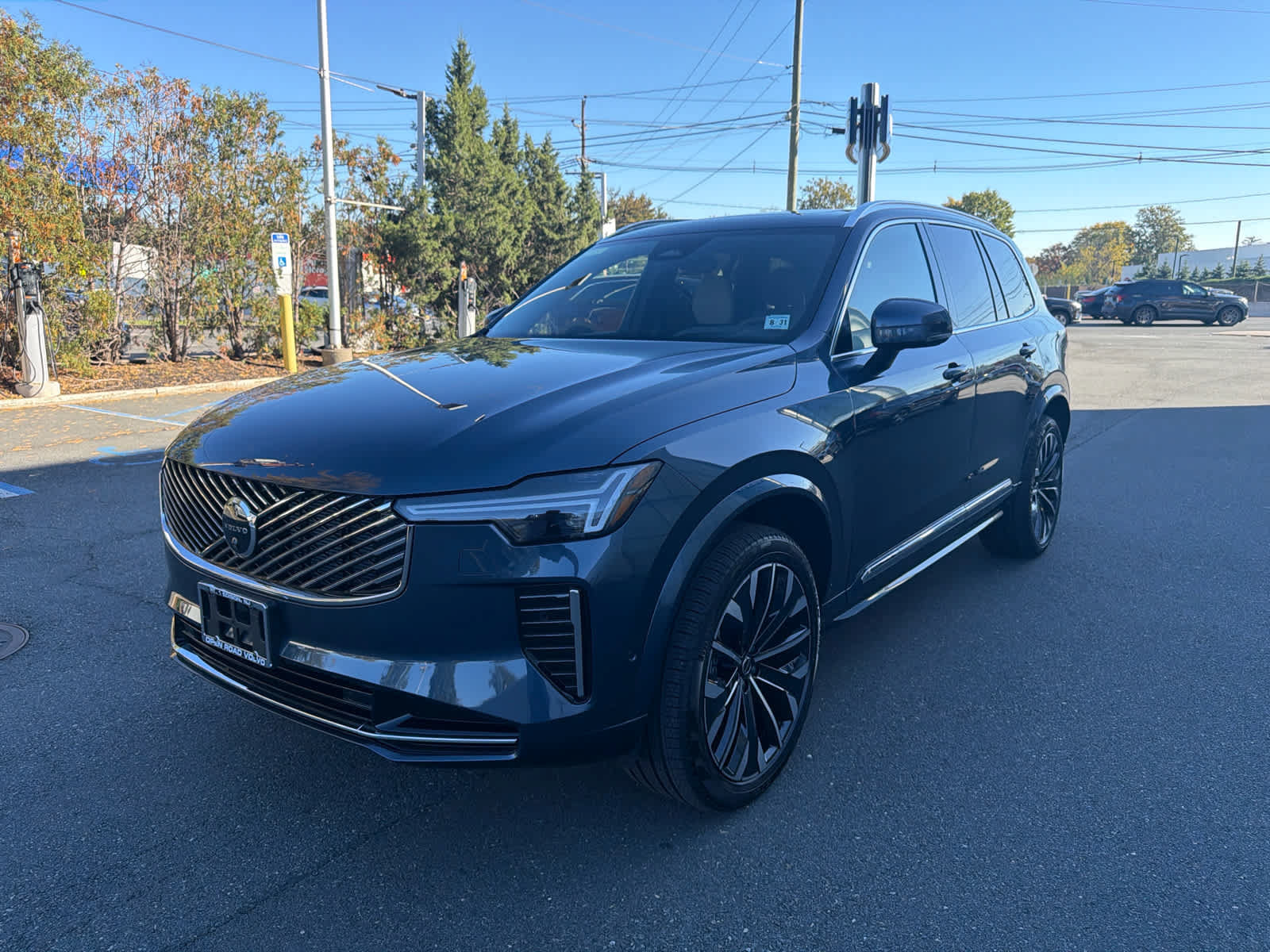 Used 2027 Volvo XC90 B6 Ultra AWD/4WD image 2