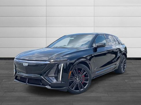 New 2026 Cadillac Lyriq V image 1