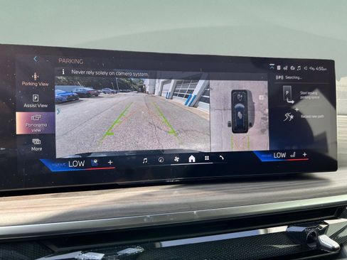 Used 2026 BMW X7 xDrive40i image 13