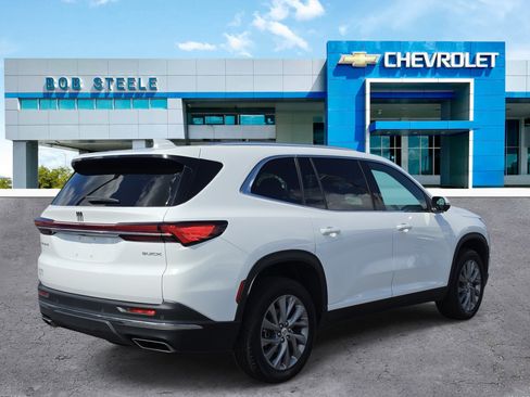 Certified 2026 Buick Enclave Preferred FWD image 4