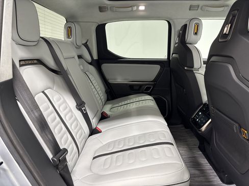 Used 2023 Rivian R1T Adventure image 22