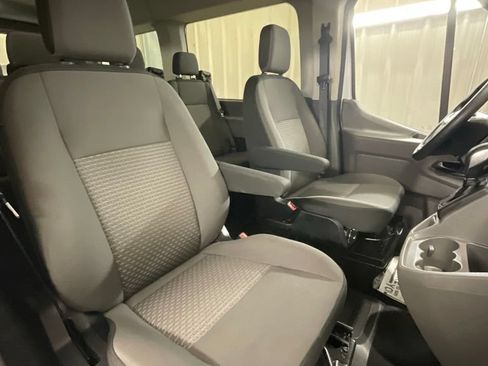 Used 2025 Ford Transit 350 XLT RWD image 11