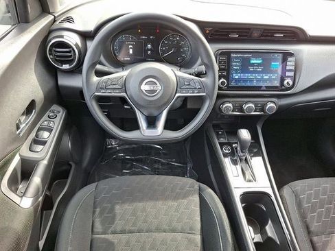 Certified 2024 Nissan Kicks SV image 12