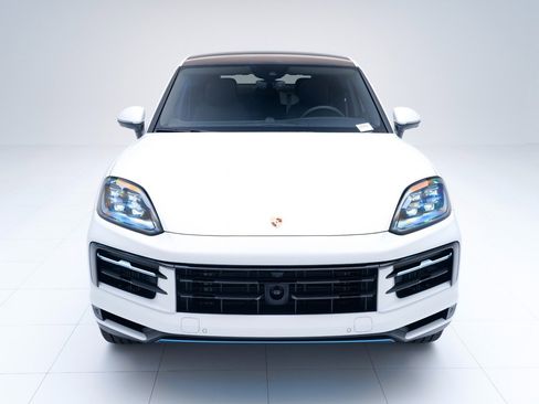 New 2026 Porsche Cayenne Coupe image 6