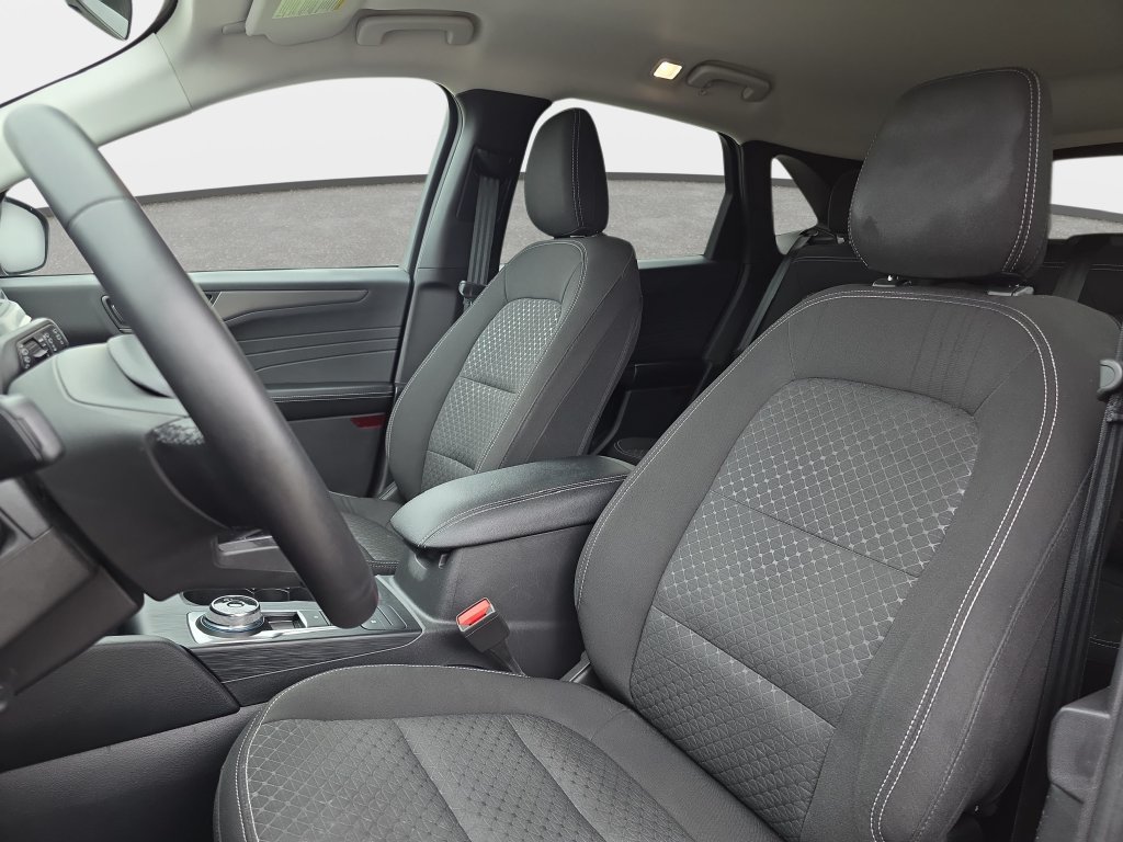 Certified 2023 Ford Escape Active FWD image 13