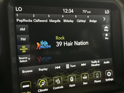 Used 2020 Jeep Wrangler Unlimited Sahara AWD/4WD image 14