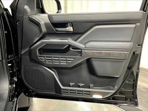 New 2025 Toyota Tacoma Limited image 31