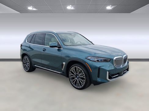 Used 2026 BMW X5 xDrive40i w/ Executive Package AWD/4WD image 5